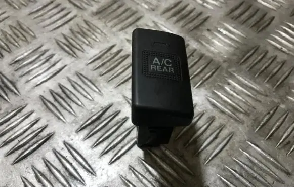 Hyundai Trajet Air conditioning (A/C) switch 
