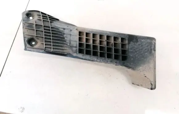 Citroen C3 Front bumper mounting bracket 9658143880