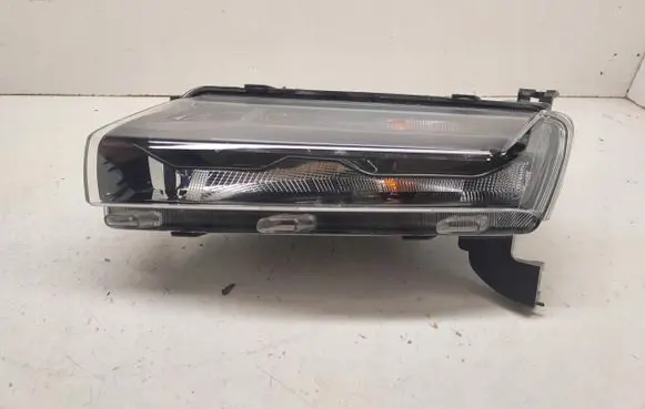 Dacia Spring Headlight/headlamp