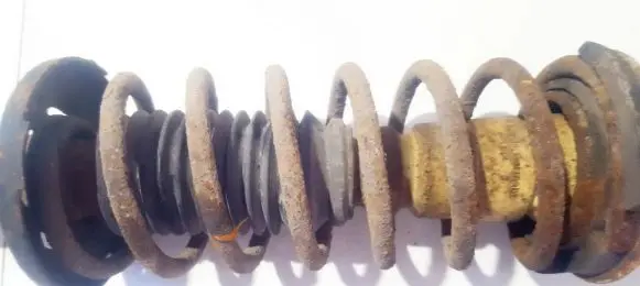 Volkswagen Golf II Rear coil spring