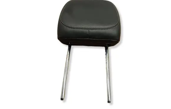 Chrysler Pacifica Front seat headrest 