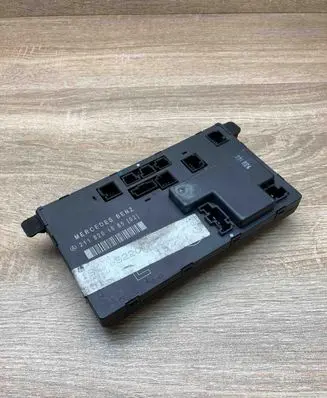 Mercedes-Benz E W211 Door control unit/module 2118201585