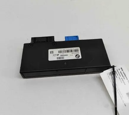 BMW 5 F10 F11 Gateway control module 9393660