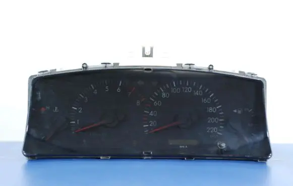 Toyota Corolla Verso E121 Speedometer (instrument cluster) 8380013110