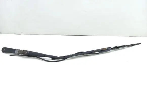 Iveco Daily 35.8 - 9 Front wiper blade arm 80005697B 80005697 180005697B