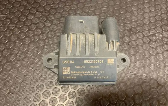 Jeep Grand Cherokee (WJ) Glow plug pre-heat relay 18345016171 0522140709 E2110021048