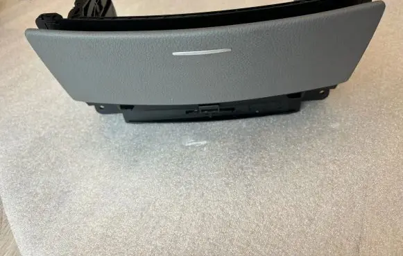 Mercedes-Benz S W221 Other center console (tunnel) element A2216800834 2216800834