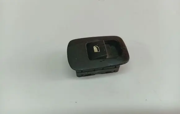 Citroen C4 I Picasso Electric window control switch 96639378ZD