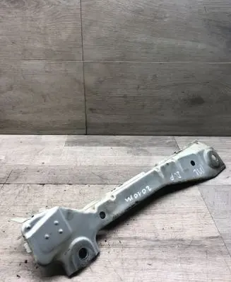 Mercedes-Benz ML W164 Fender mounting bracket 21416106