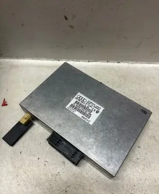 Audi A4 S4 B7 8E 8H Bluetooth control unit module 8P0862335D