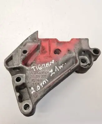 Volkswagen Tiguan Engine mounting bracket 05L199207