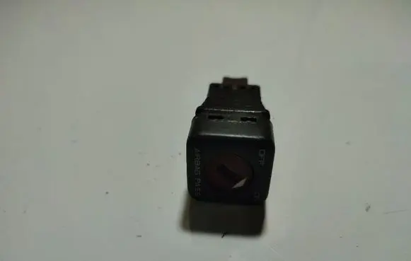 Citroen C4 I Picasso Passenger airbag on/off switch 
