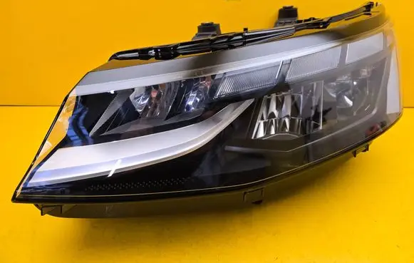Volkswagen Transporter - Caravelle T7 Headlight/headlamp 7T241035B