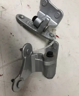 Mercedes-Benz C AMG W204 Rear door hinge set 