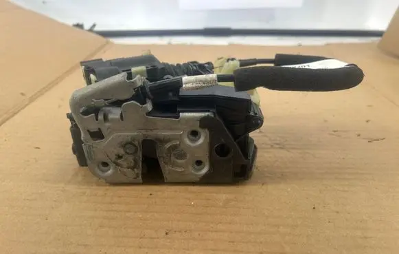 Ford Ecosport Rear door lock 5426413 153710 A05211