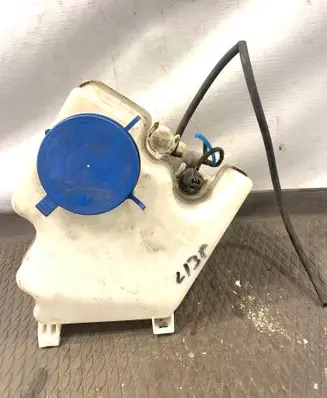 Mercedes-Benz B W245 Lamp washer fluid tank 