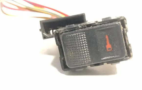 Audi A4 S4 B5 8D Central locking switch button 8L0962107