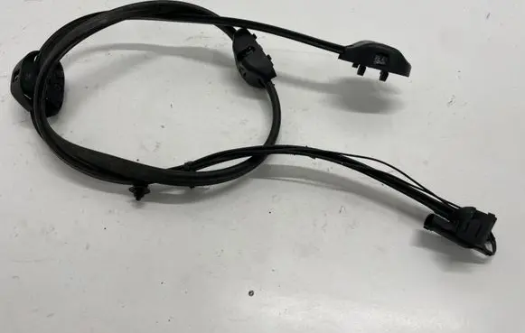 Windshield washer spray nozzle