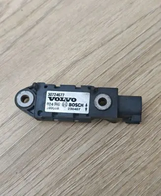 Volvo XC90 Airbag deployment crash/impact sensor 30724677 230407