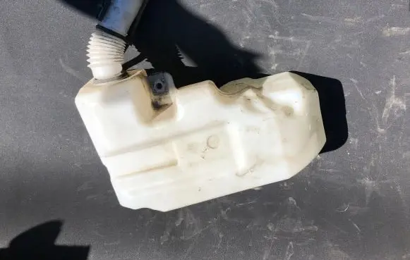 Fiat Ducato Windshield washer fluid reservoir/tank