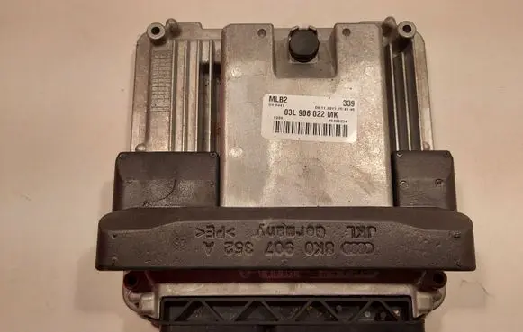 Audi A4 S4 B8 8K Engine control unit/module 03L906022MK