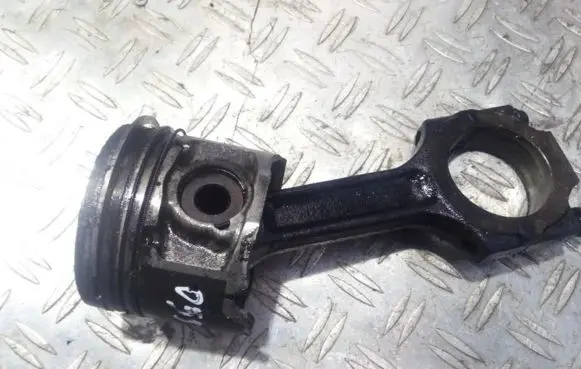 Fiat Doblo Piston with connecting rod