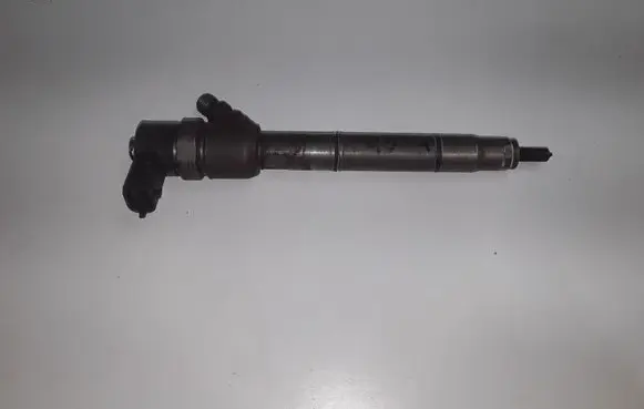 Hyundai i40 Fuel injector 338002A800