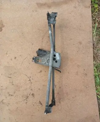 Audi A6 S6 C4 4A Front wiper linkage and motor 4A1955023C 3397020259