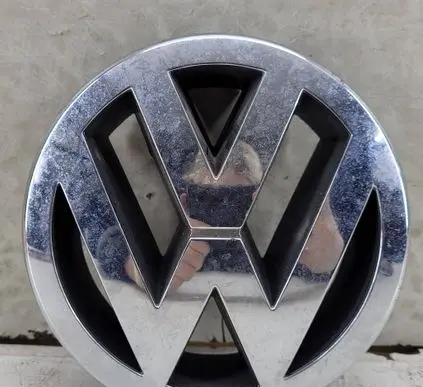 Volkswagen PASSAT B5.5 Manufacturer badge logo/emblem 3B0853601C