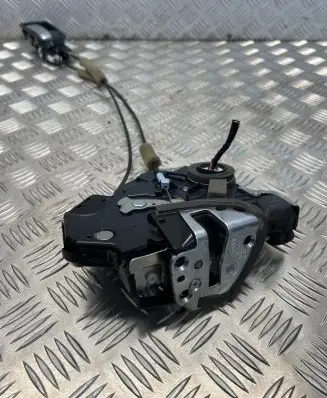 Honda CR-V Front door lock 72111T1GE001A