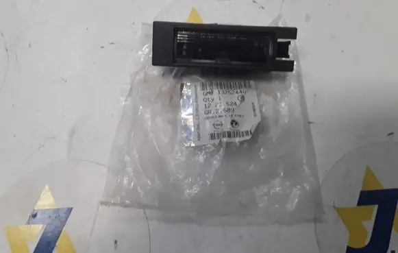 Opel Zafira B Number plate light 13252440 1223524