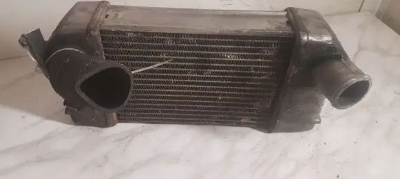 Land Rover Discovery Intercooler radiator