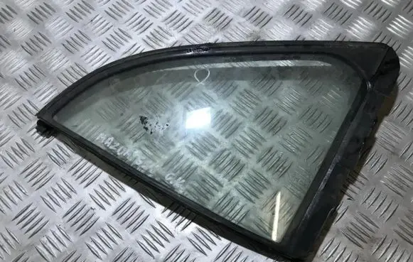 Rear vent window glass