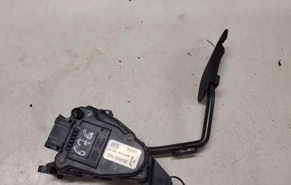 Jaguar S-Type Accelerator throttle pedal 2R839F836A