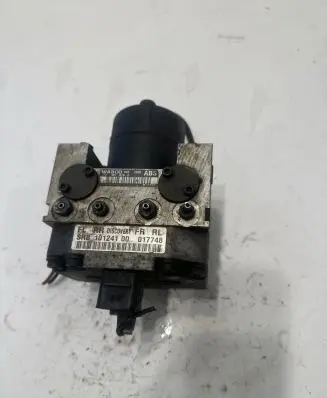 Land Rover Discovery ABS Pump 4784070200 SRB10124100 017748