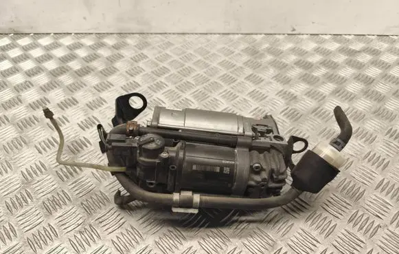 Mercedes-Benz E W212 Air suspension compressor/pump A2123200404