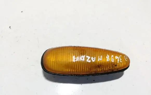 Mazda Xedos 6 Front fender indicator light 21461649