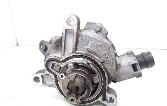 Volvo V70 Vacuum pump 31219463