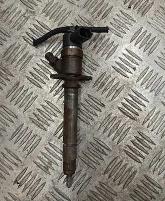 Fuel injector