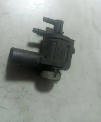 Volkswagen PASSAT B6 Turbo solenoid valve 1J0906283C