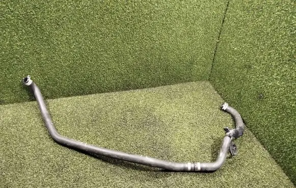 Renault Kangoo III Engine coolant pipe/hose