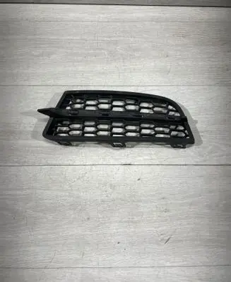 BMW 1 F20 F21 Front bumper lower grill 8053803