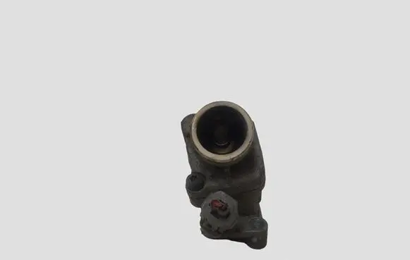 Volvo XC90 Thermostat/thermostat housing 30650022