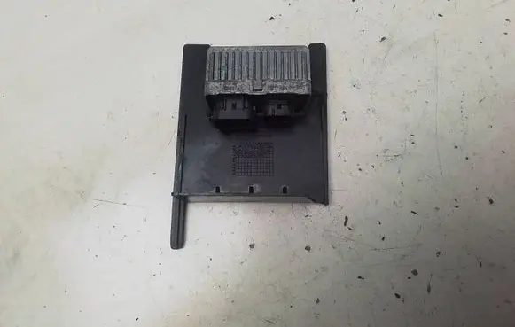 Opel Insignia A Glow plug pre-heat relay 55574293 0522122601 104532