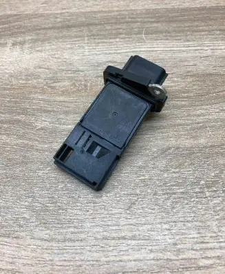 Nissan Qashqai Mass air flow meter AFH70M38 226807S000