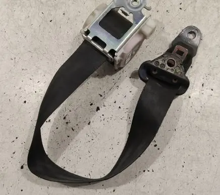 Citroen C4 Grand Picasso Middle seatbelt (rear) 9654437977