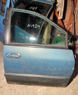 Chrysler Voyager Front door