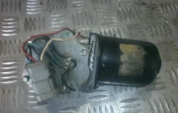 Renault Megane I Wiper motor