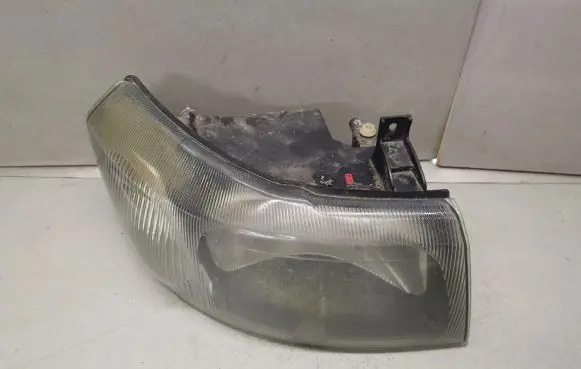 Ford Transit Headlight/headlamp 4C1613008
