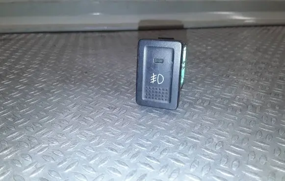 Fog light switch